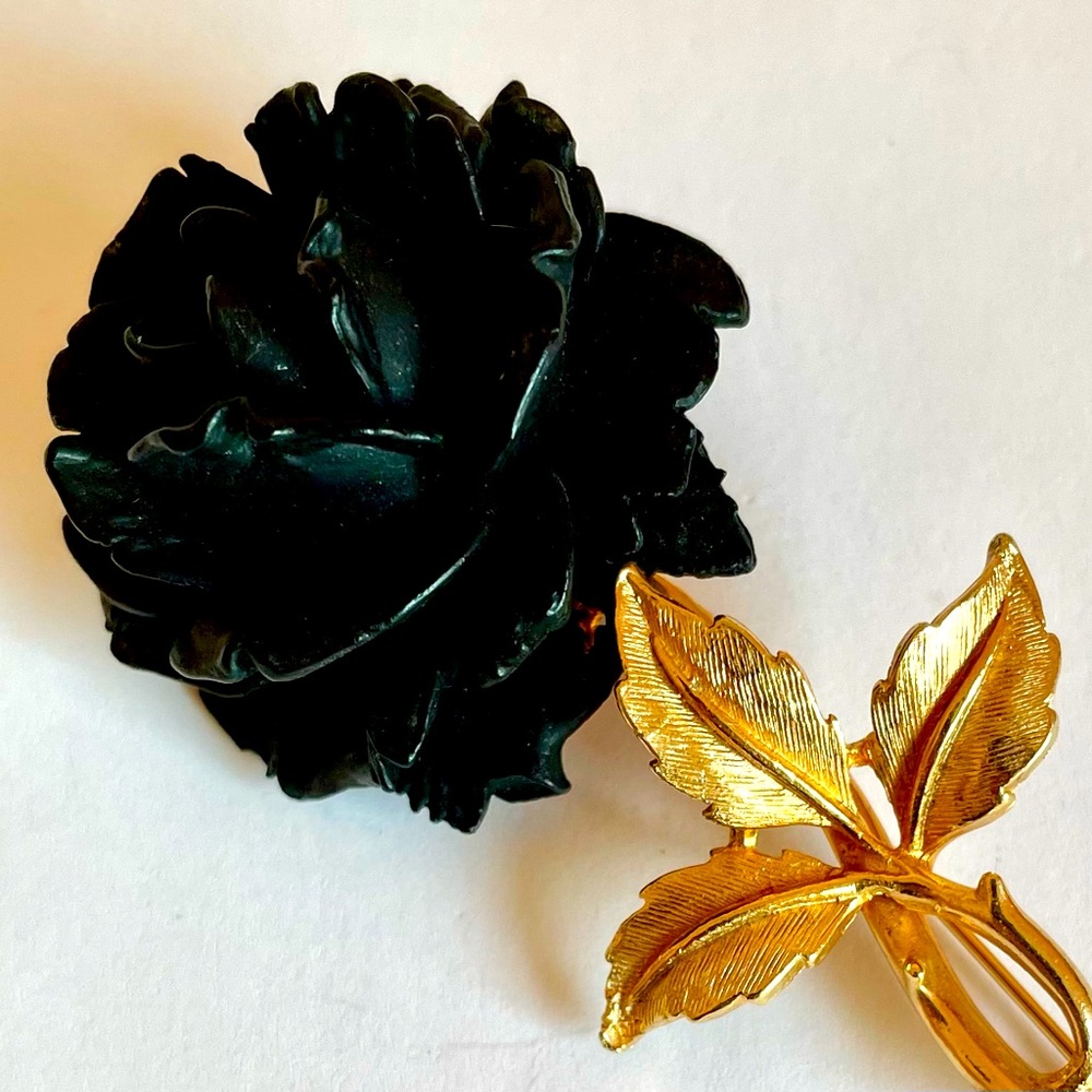 Vintage Signed Accessocraft NYC Black Rose Brooch - Picture 2 of 8
